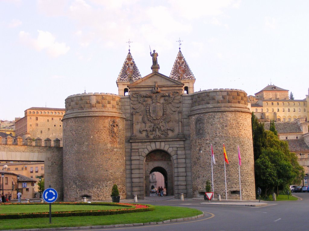 La Puerta Bisagra